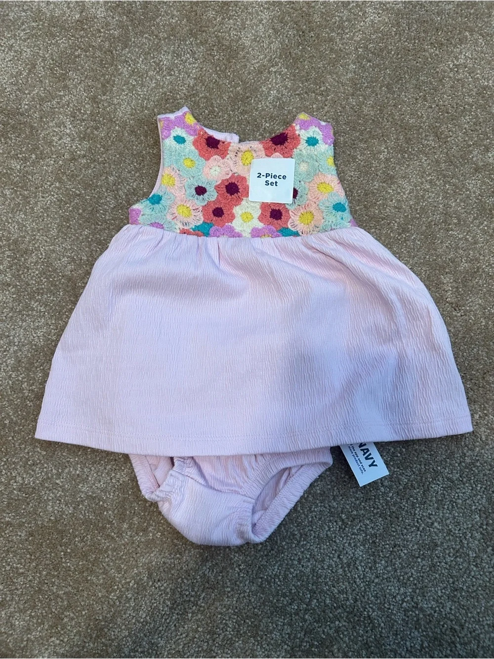Old Navy adorable sleeveless